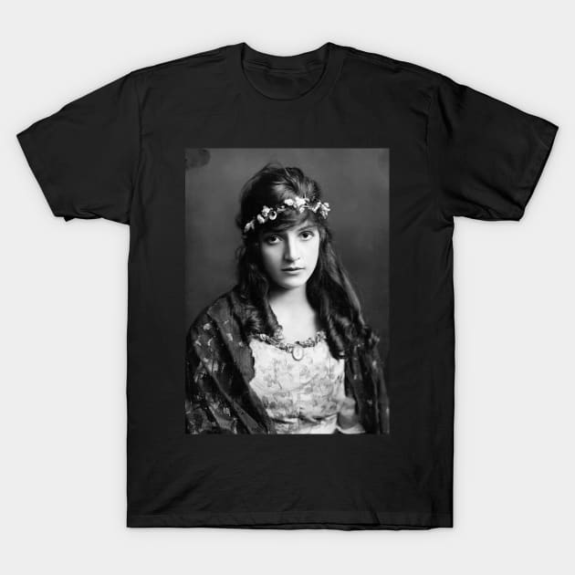 Drown in Those Eyes T-Shirt by SILENT SIRENS